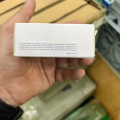 Apple 20W USB-C Power Adapter (UK 3-Pin) 6